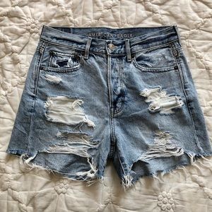 American Eagle 90s Boyfriend Jean Shorts